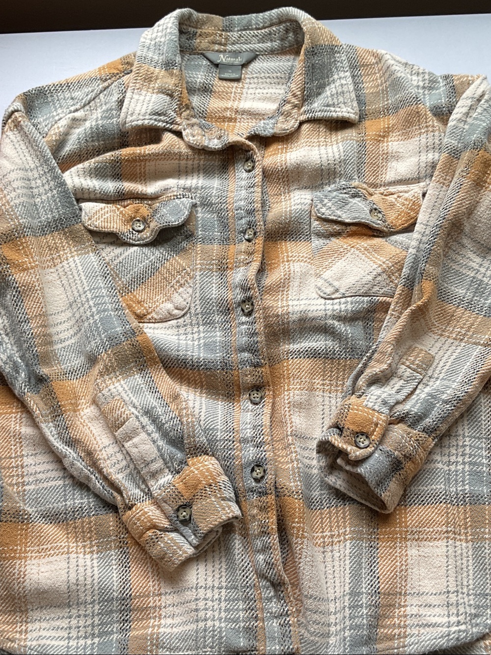 Women's Plaid Button-Up Shacket in Beige & Gray